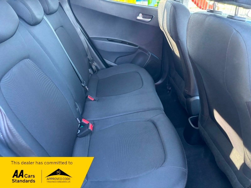 Used Hyundai i10 2017 for sale - 76224166: Photo 15