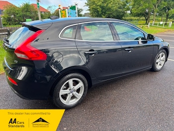 Used Volvo V40 2015 for sale - 78781710: Photo
