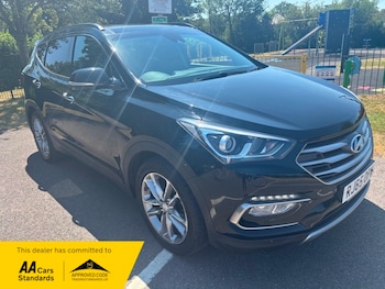 Used Hyundai Santa Fe 2016 for sale - 79187360: Photo