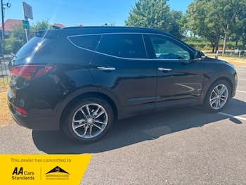 Used Hyundai Santa Fe 2016 for sale - 79187360: Photo