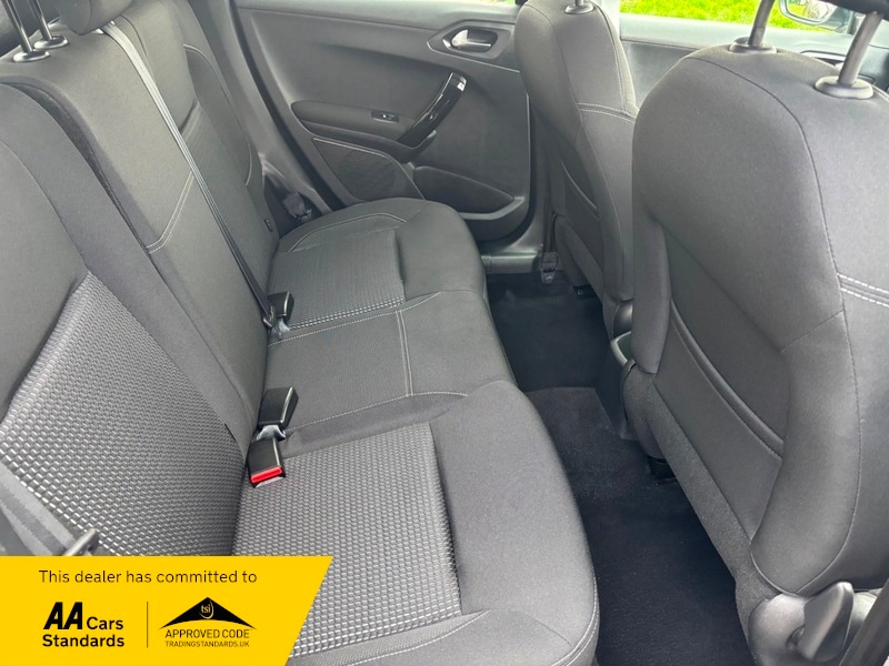 Used Peugeot 208 2018 for sale - 77805660: Photo 15