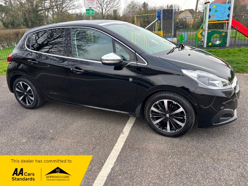 Used Peugeot 208 2018 for sale - 77805660: Photo 3