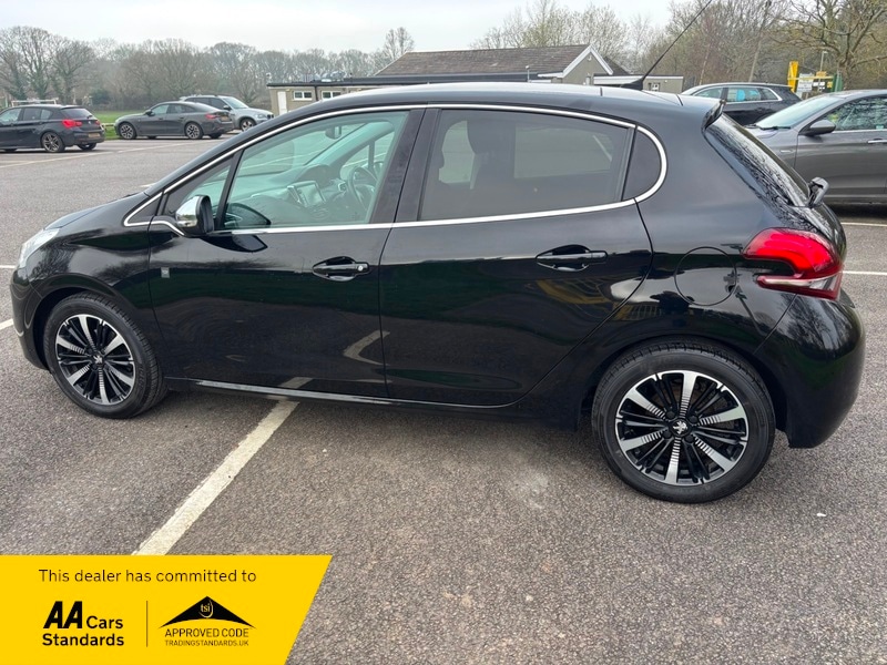 Used Peugeot 208 2018 for sale - 77805660: Photo 8