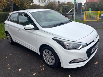Used Hyundai i20 2015 for sale - 76497066: Photo