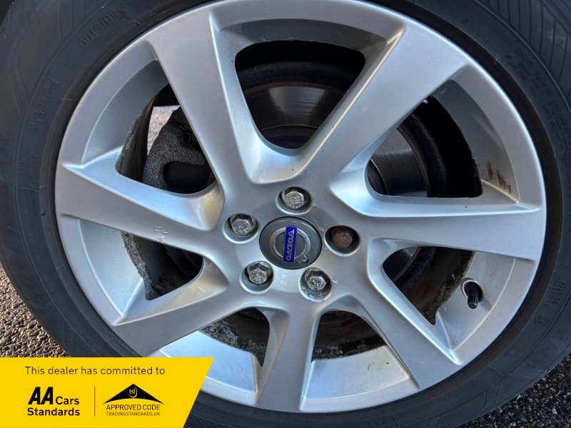 Used Volvo V70 2014 for sale - 76439691: Photo 13