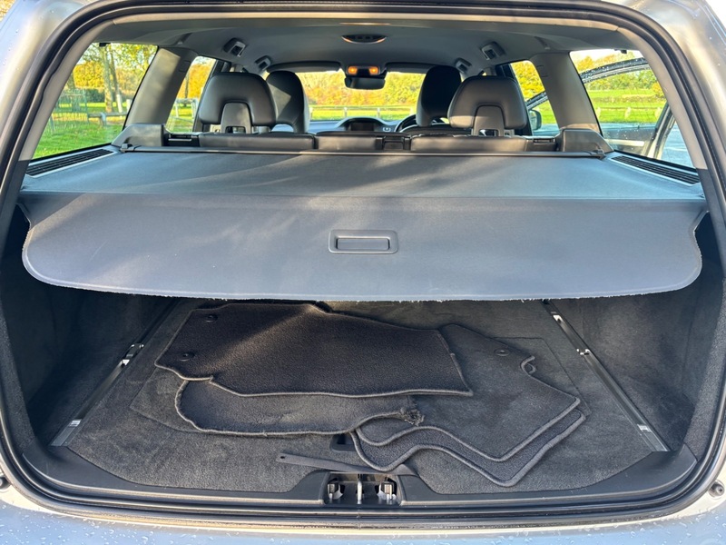 Used Volvo V70 2014 for sale - 76439691: Photo 17