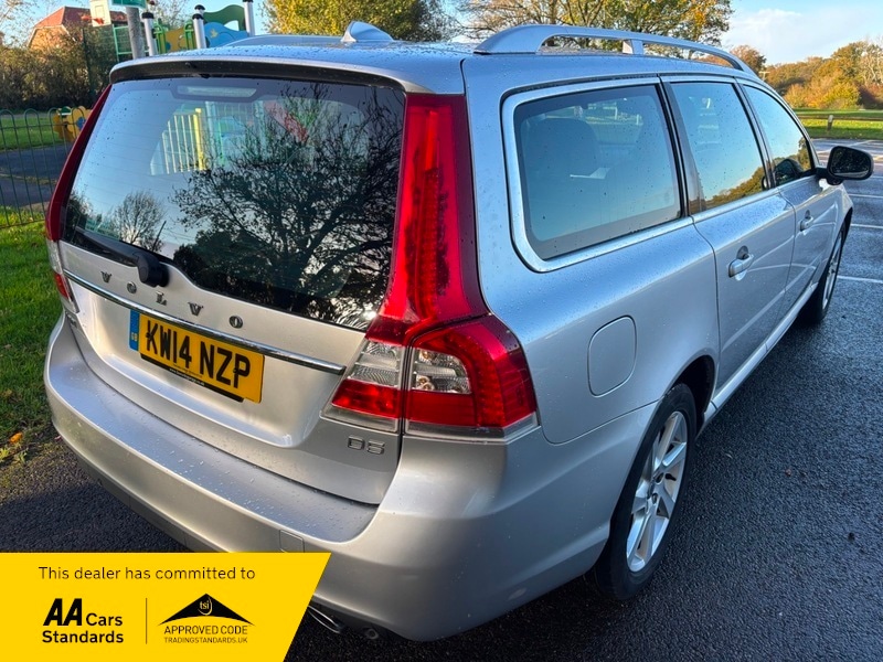 Used Volvo V70 2014 for sale - 76439691: Photo 5