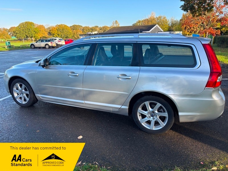 Used Volvo V70 2014 for sale - 76439691: Photo 8
