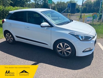 Used Hyundai i20 2015 for sale - 79023435: Photo