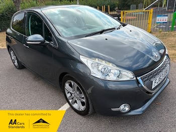 Used Peugeot 208 2013 for sale - 79667794: Photo