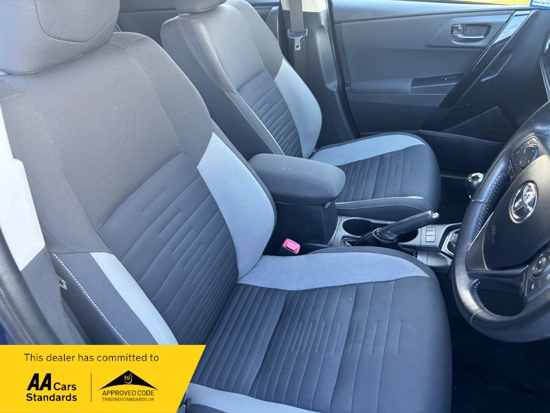 Used Toyota Auris 2016 for sale - 76798913: Photo 11