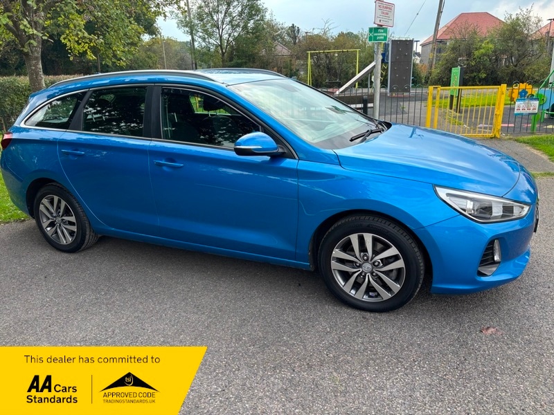 Used Hyundai i30 2017 for sale - 76148433: Photo 3