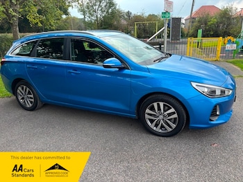 Used Hyundai i30 2017 for sale - 76148433: Photo 3