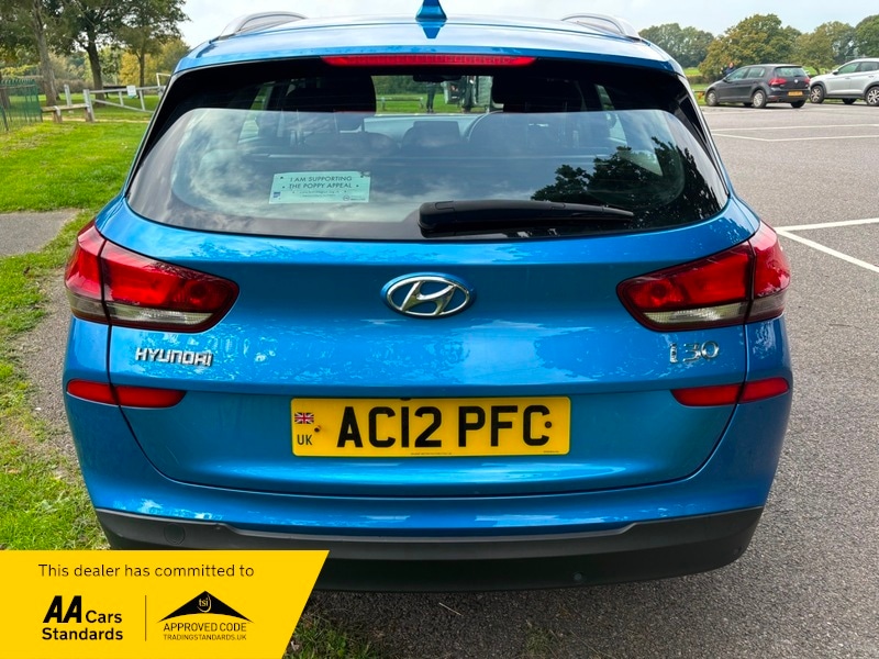 Used Hyundai i30 2017 for sale - 76148433: Photo 6