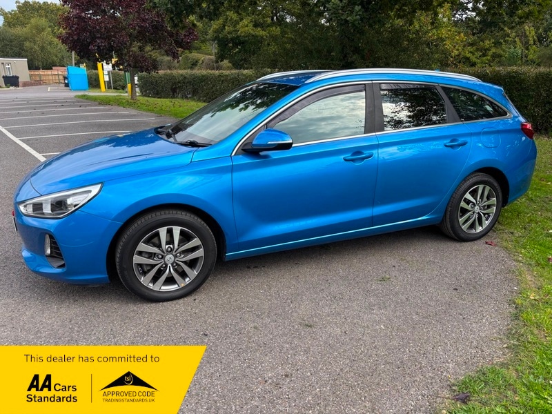 Used Hyundai i30 2017 for sale - 76148433: Photo 8