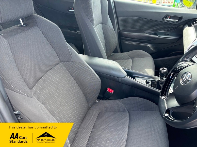 Used Toyota C-HR 2019 for sale - 78056808: Photo 14