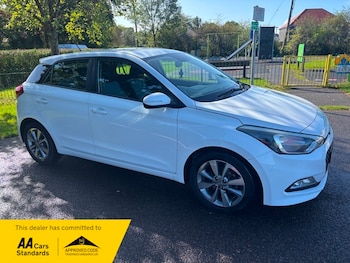 Used Hyundai i20 2016 for sale - 75936705: Photo