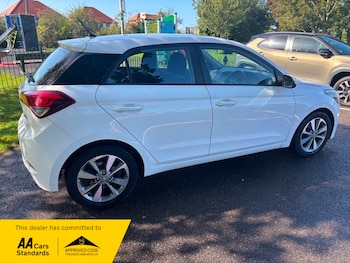 Used Hyundai i20 2016 for sale - 75936705: Photo