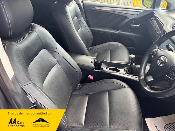 Used Toyota Avensis 2015 for sale - 74722112: Photo 13