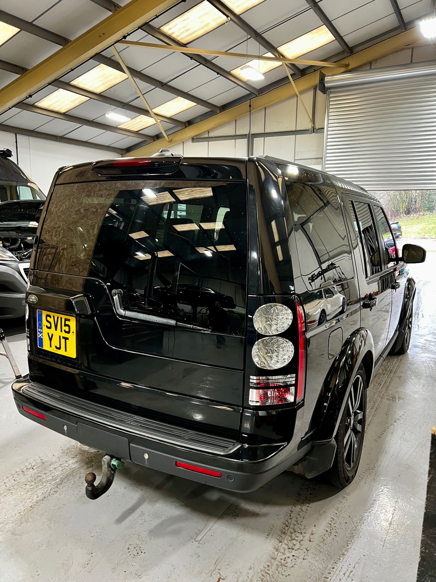 Used Land Rover Discovery 2015 for sale - 77421221: Photo 4