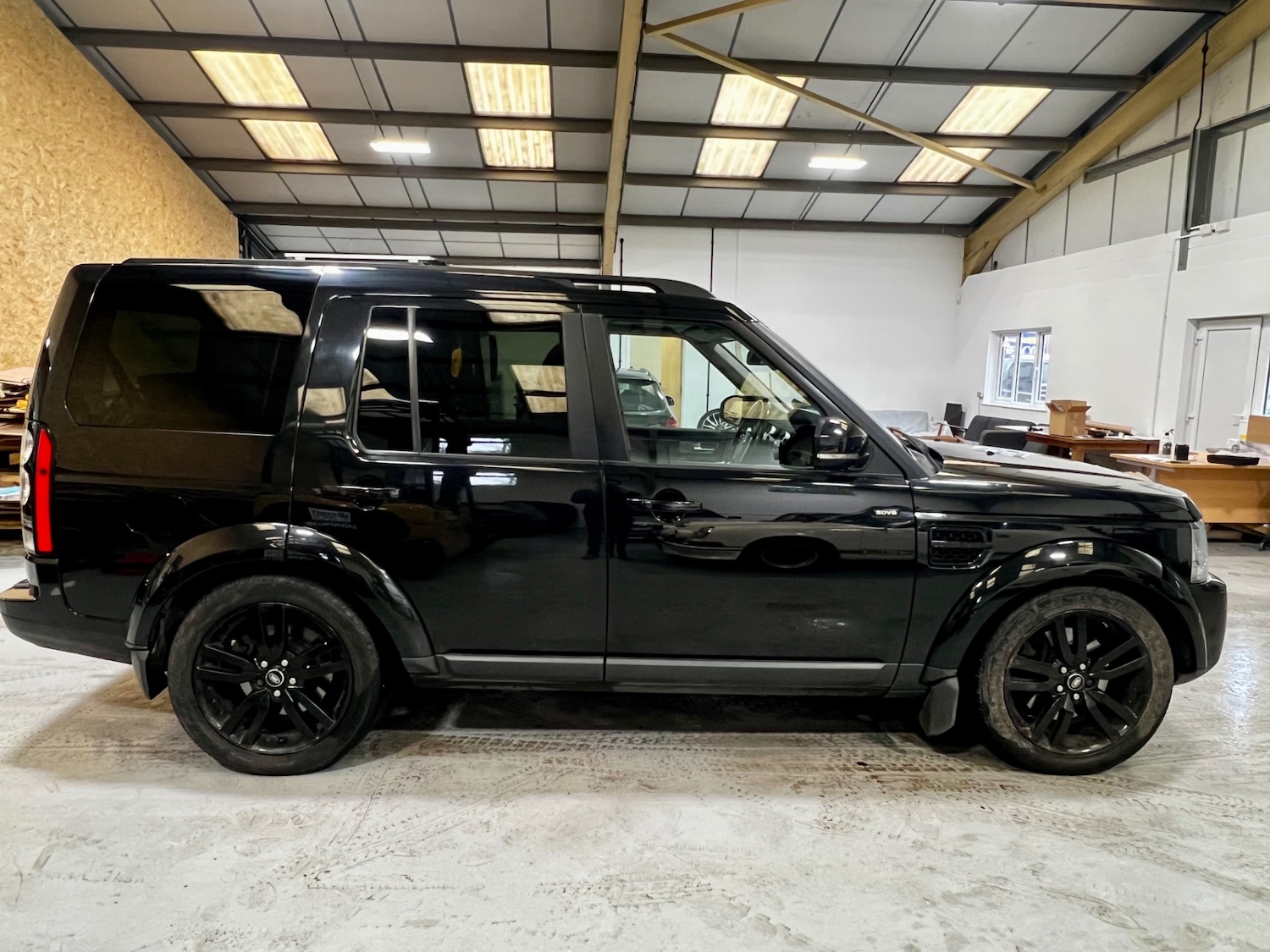 Used Land Rover Discovery 2015 for sale - 77421221: Photo 8