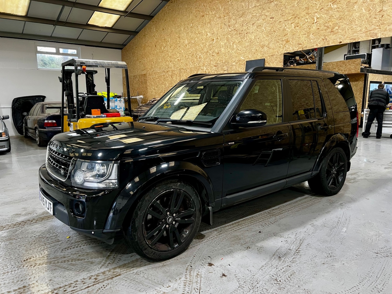 Used Land Rover Discovery 2015 for sale - 77421221: Photo 9