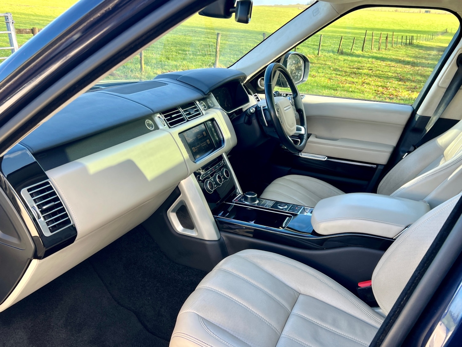 Used Land Rover Range Rover 2015 for sale - 77189417: Photo 10