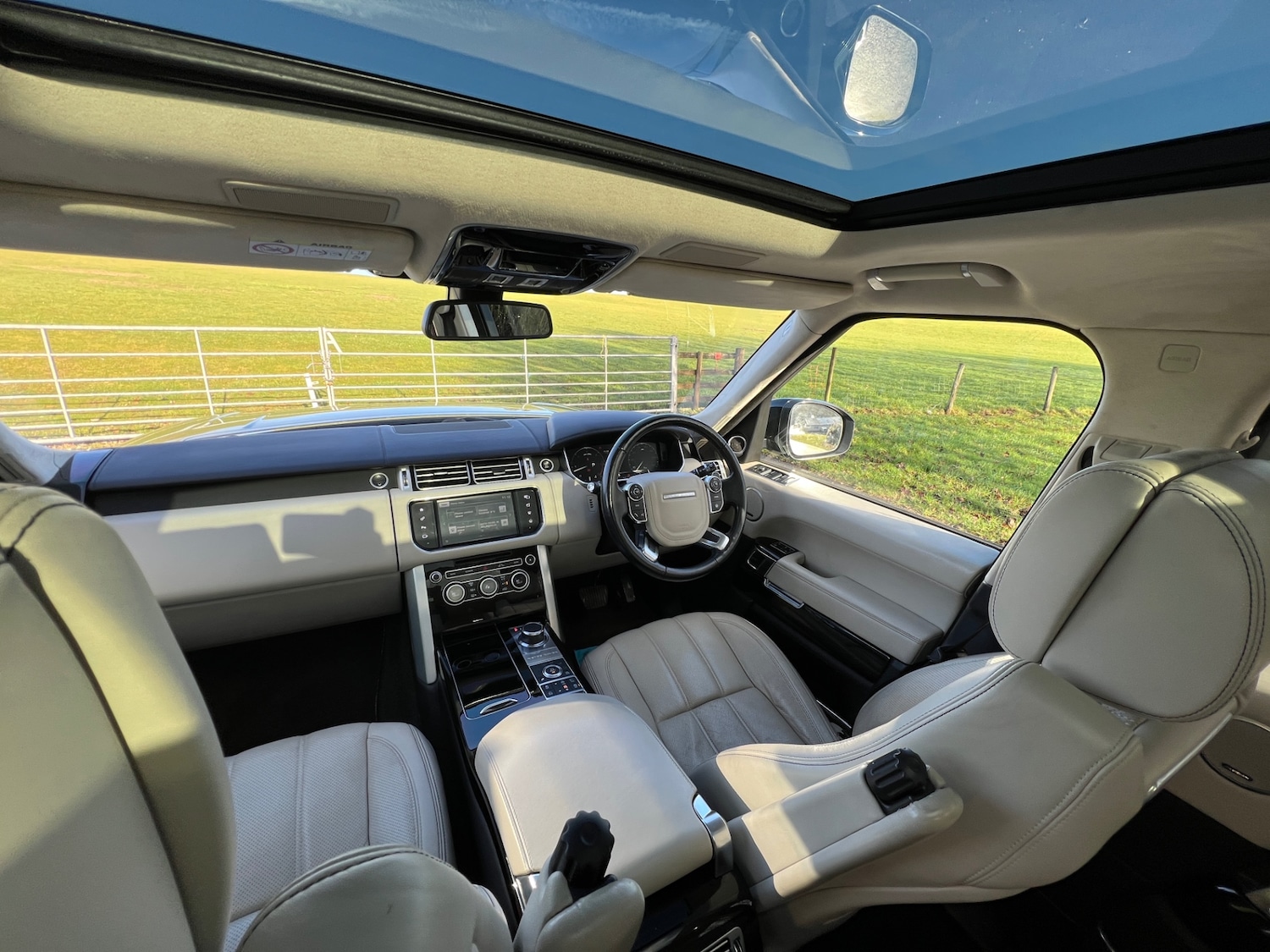 Used Land Rover Range Rover 2015 for sale - 77189417: Photo 8