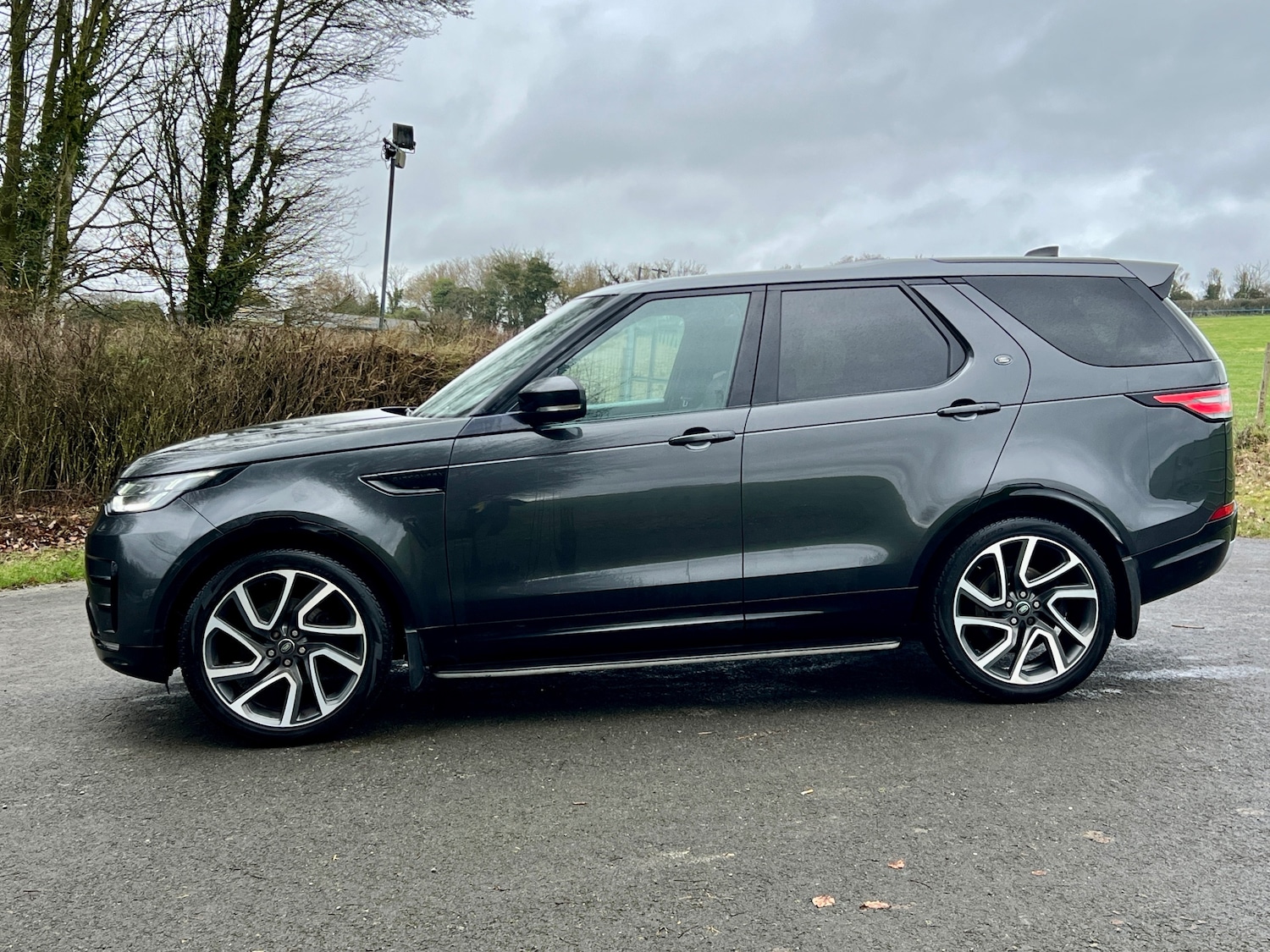 Used Land Rover Discovery 2017 for sale - 77350784: Photo 4