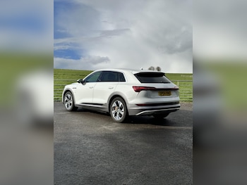 Used Audi e-tron 2019 for sale - 78266771: Photo