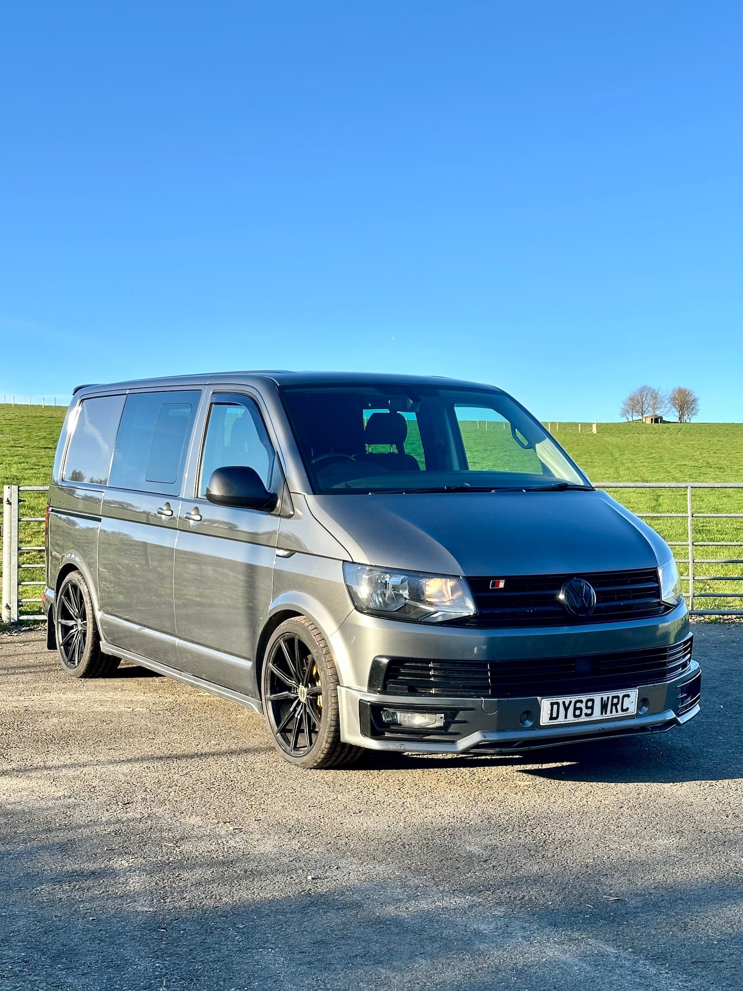 Used Volkswagen Transporter 2019 for sale - 77729648: Photo 1
