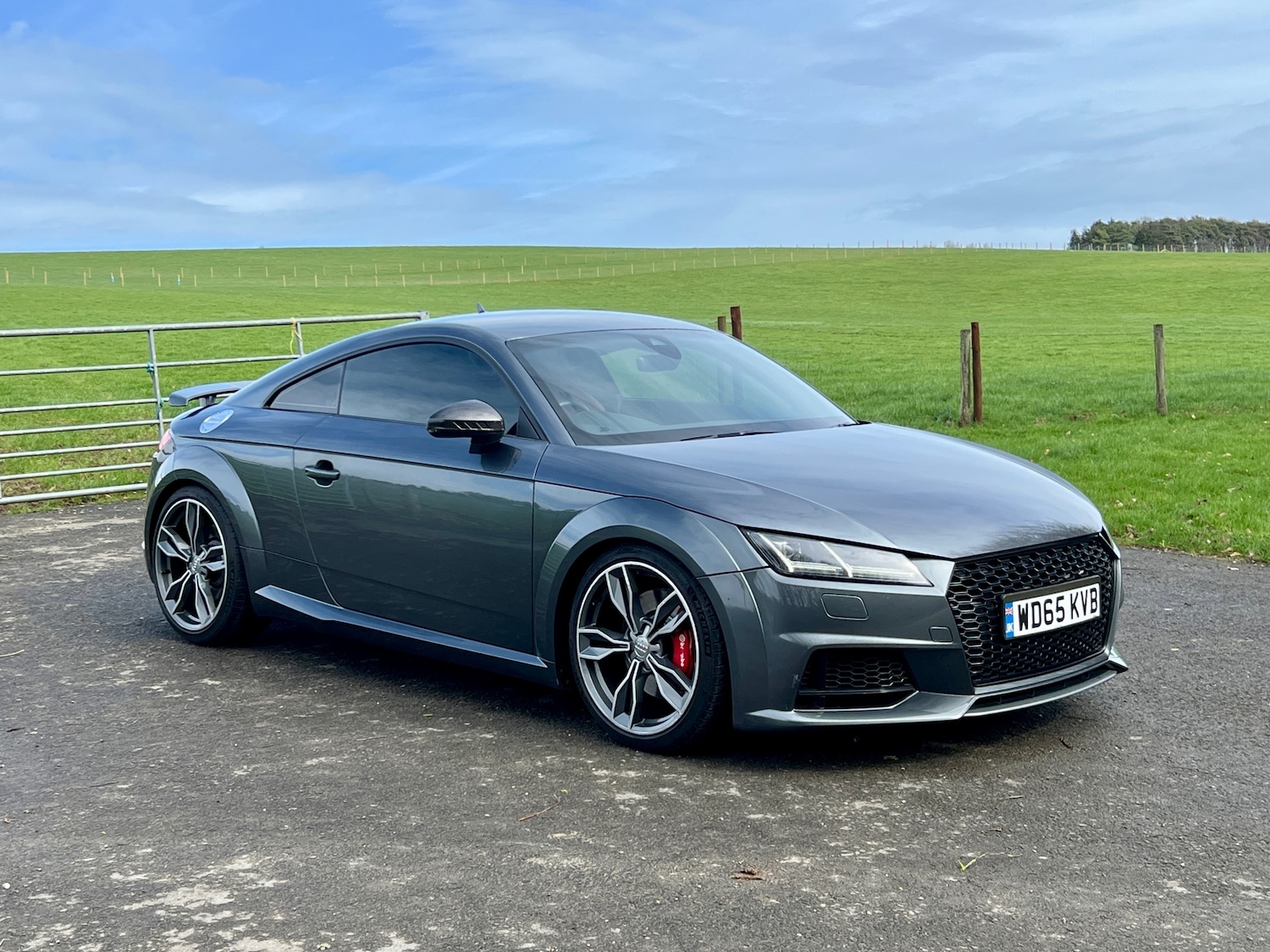 Used Audi TT 2015 for sale - 77872500: Photo 2
