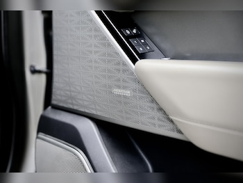 Used Land Rover Range Rover Velar 2020 for sale - 78607022: Photo