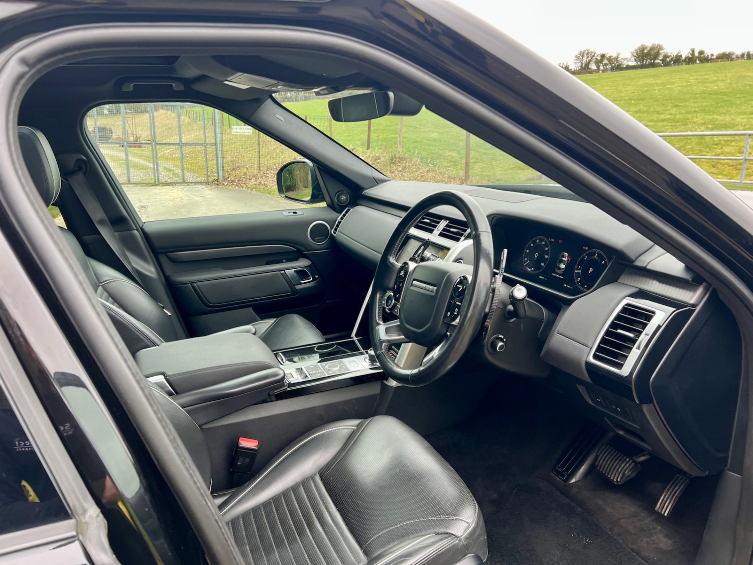 Used Land Rover Discovery 2019 for sale - 77618936: Photo 13