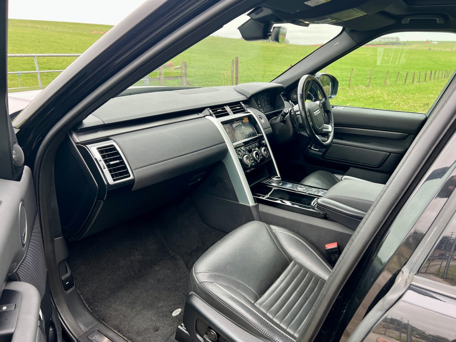 Used Land Rover Discovery 2019 for sale - 77618936: Photo 14