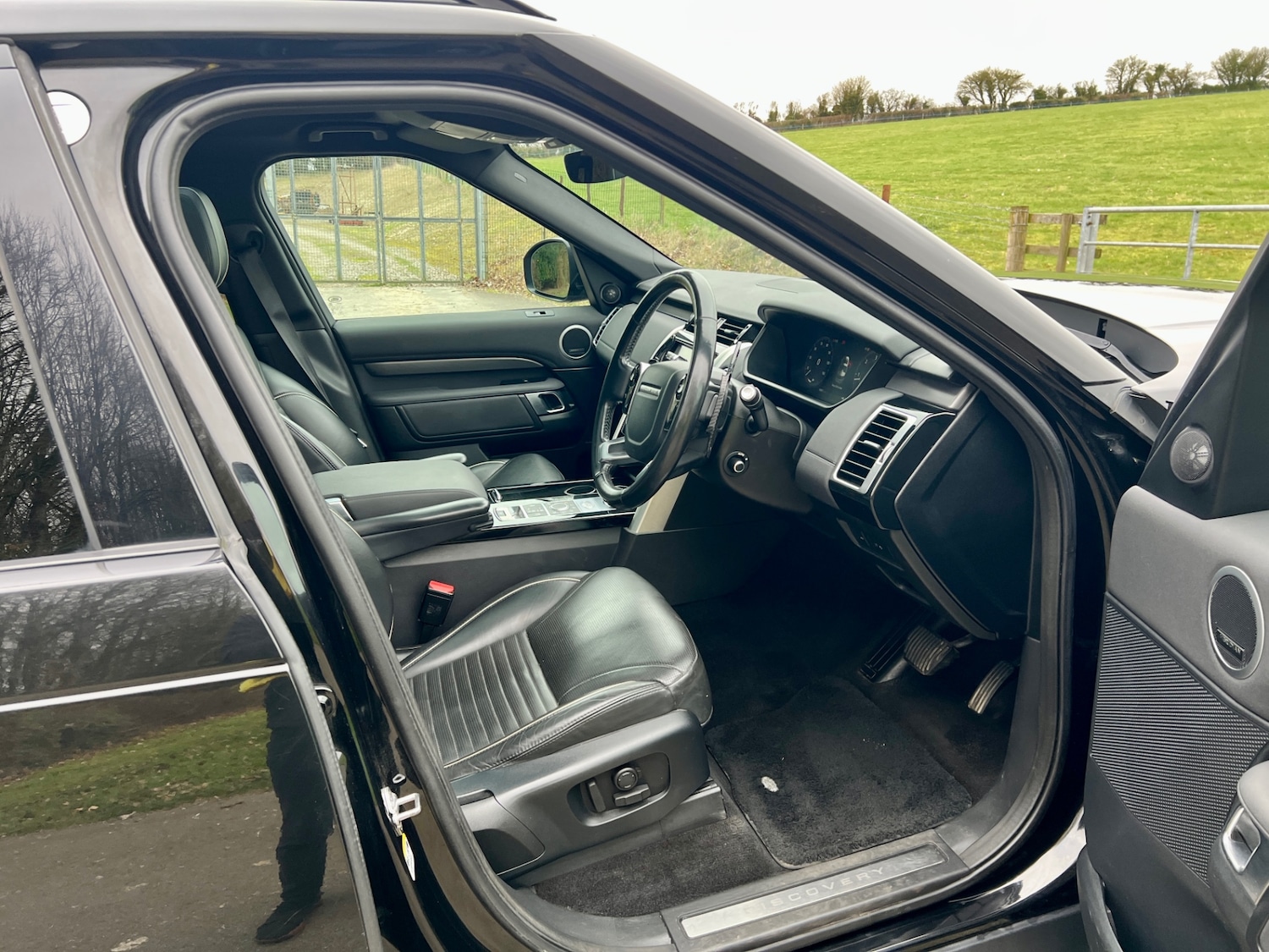 Used Land Rover Discovery 2019 for sale - 77618936: Photo 15