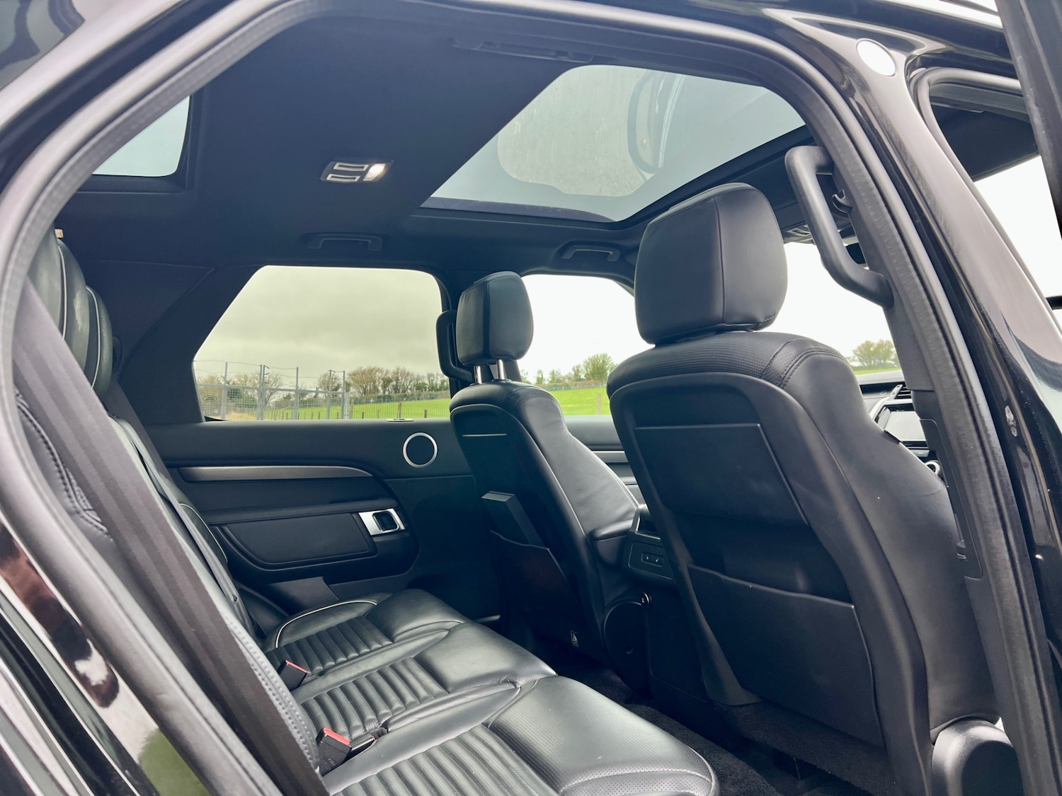 Used Land Rover Discovery 2019 for sale - 77618936: Photo 17