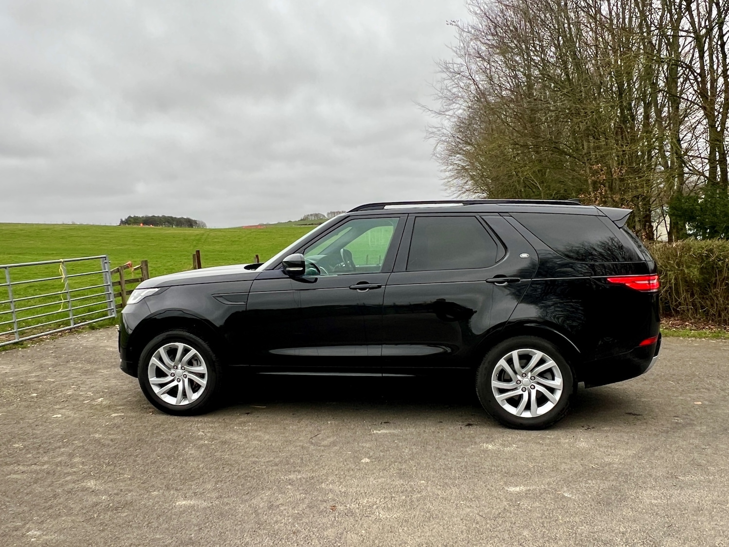 Used Land Rover Discovery 2019 for sale - 77618936: Photo 8