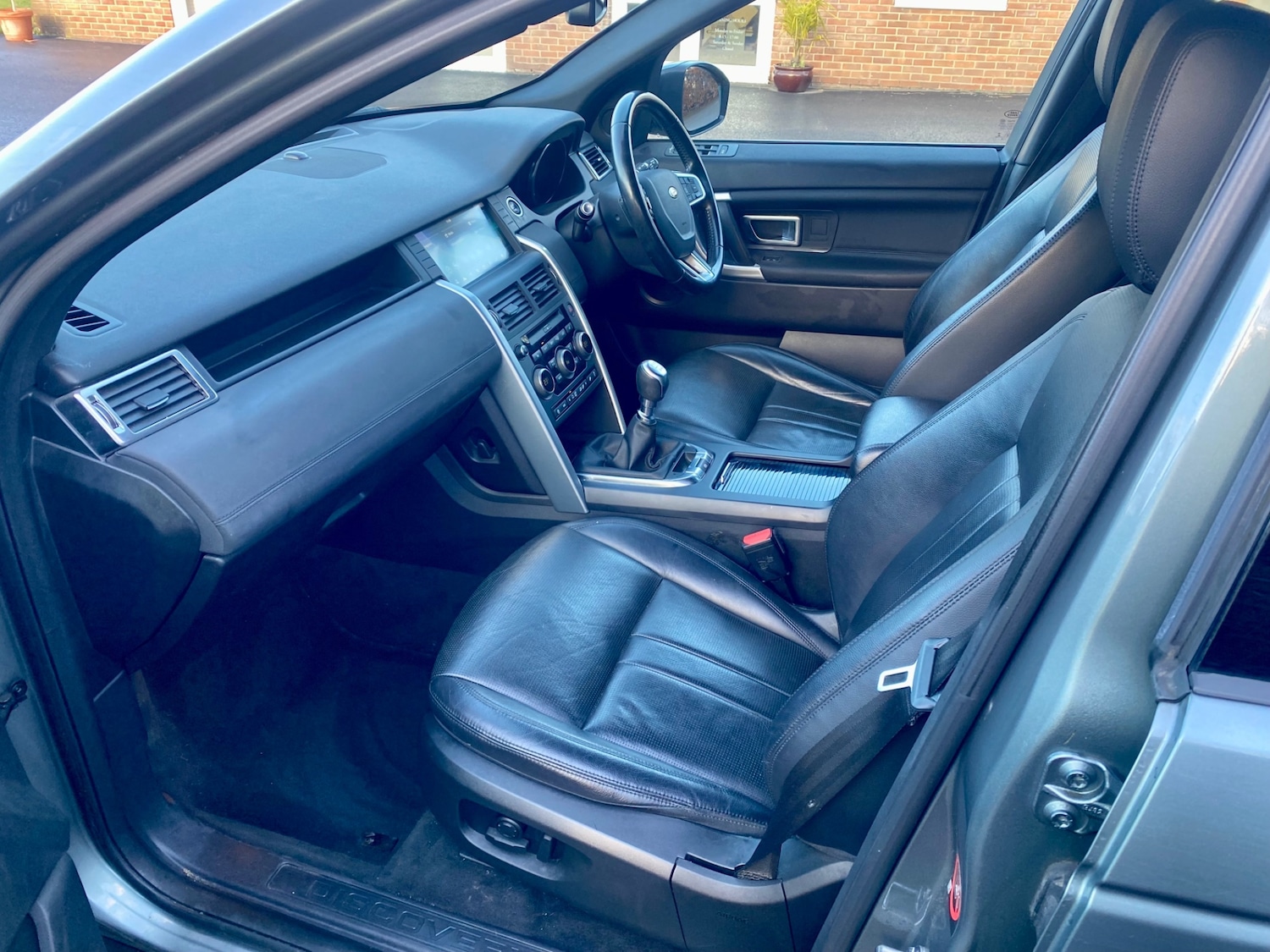 Used Land Rover Discovery Sport 2018 for sale - 76986617: Photo 8