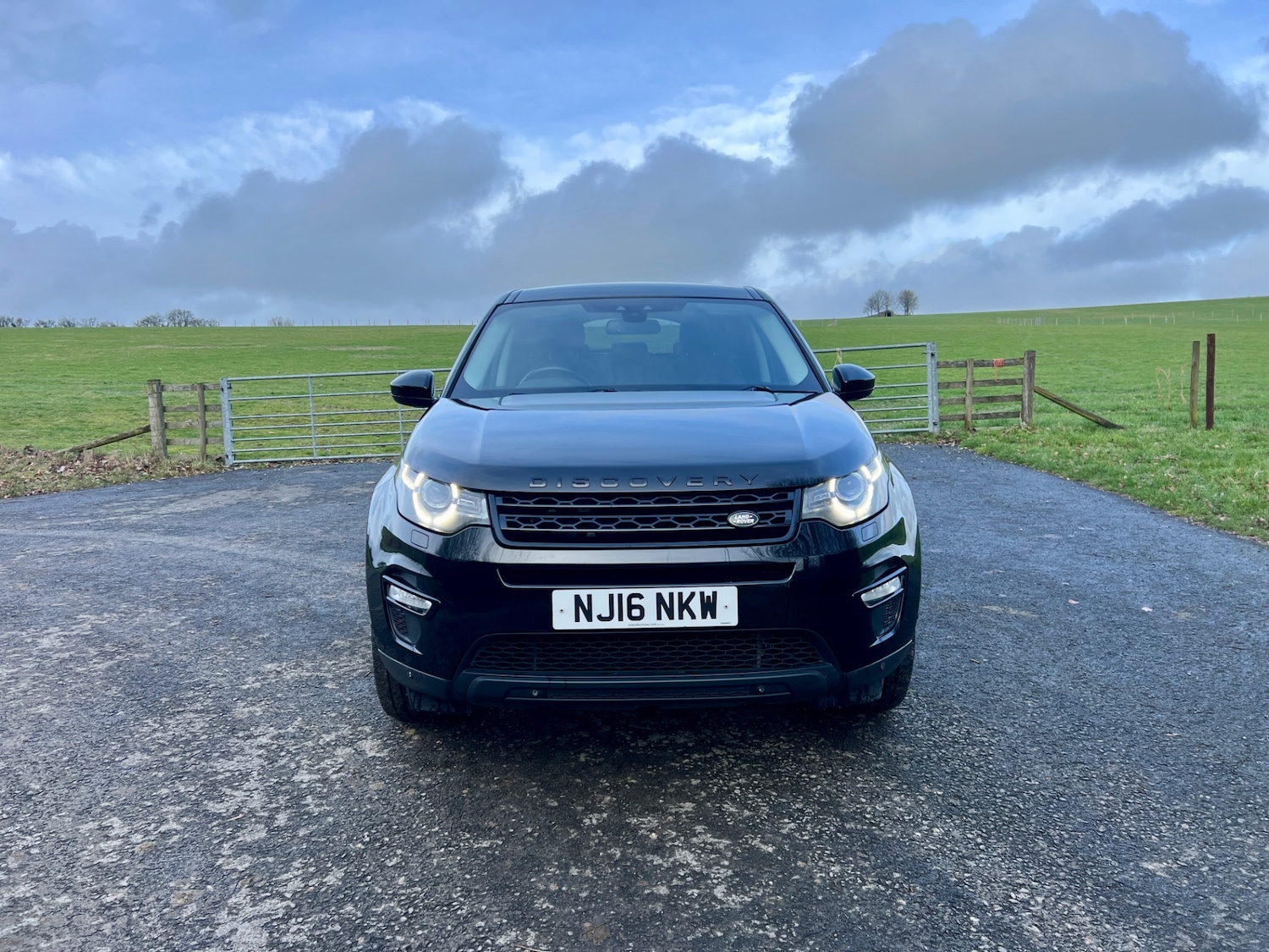 Used Land Rover Discovery Sport 2016 for sale - 77350777: Photo 3