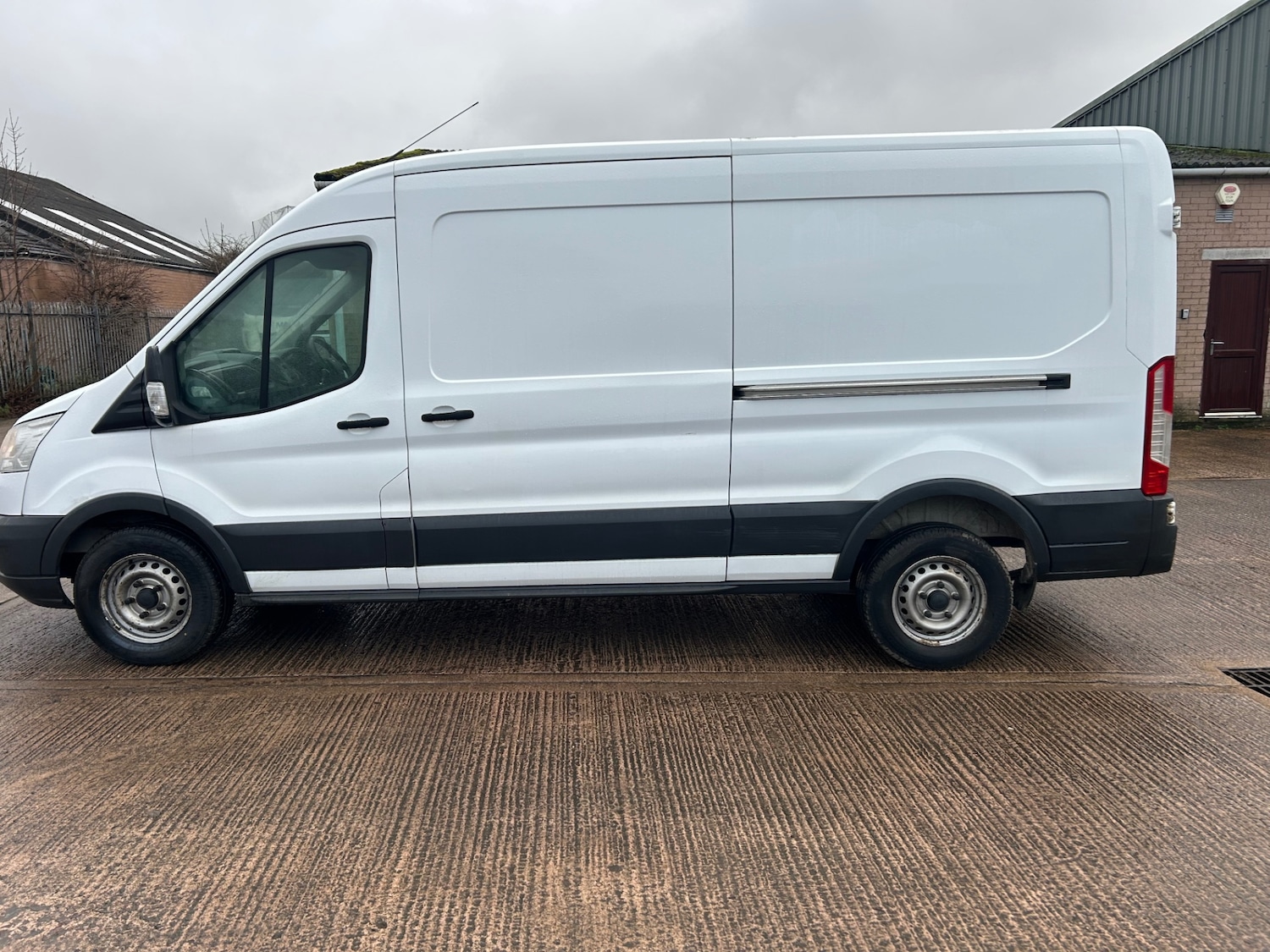 Used Ford Transit 2014 for sale - 76950995: Photo 6