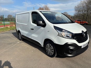Renault Trafic feature image