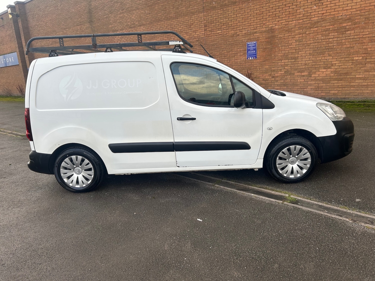 Used Citroen Berlingo 2015 for sale - 77298447: Photo 4