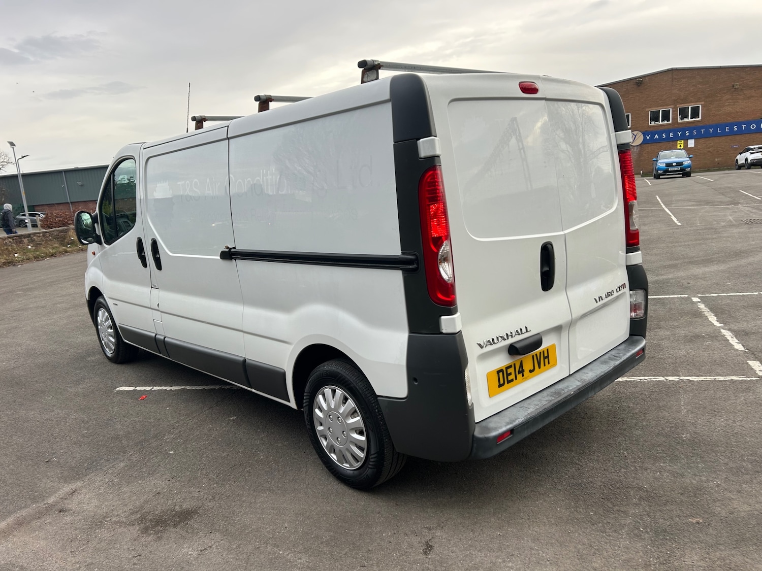 Used Vauxhall Vivaro 2014 for sale - 77592729: Photo 4