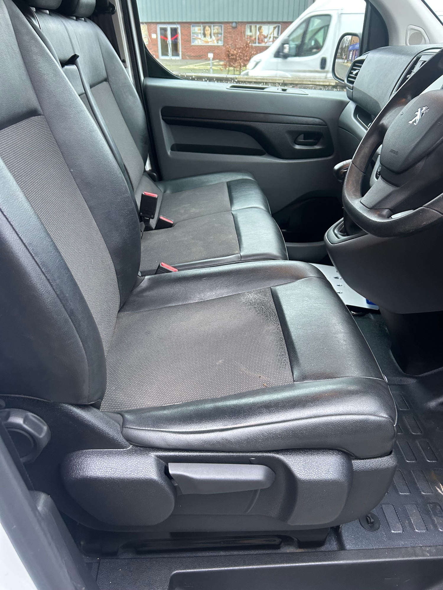 Used Peugeot Expert 2021 for sale - 77137847: Photo 9