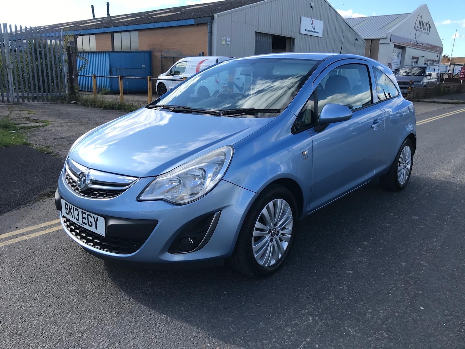 Used Vauxhall Corsa 2013 for sale - 76483114: Photo 1