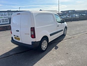 Used Peugeot Partner 2017 for sale - 79487648: Photo