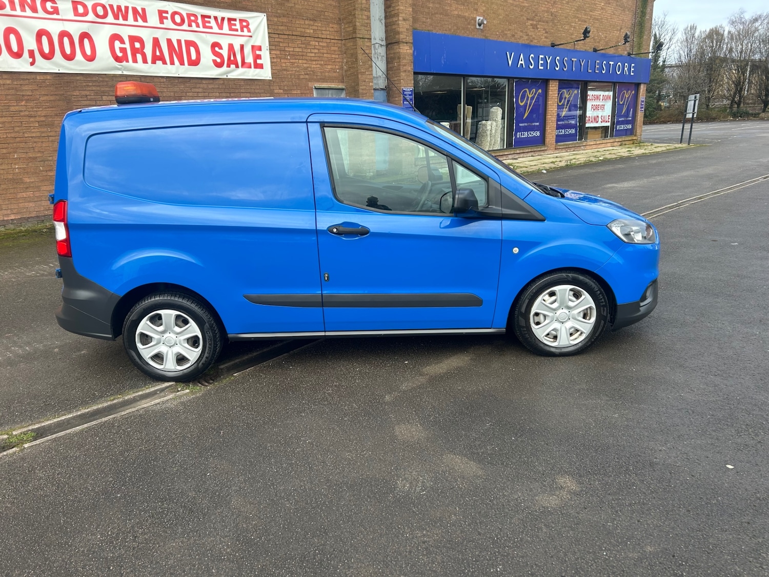 Used Ford Transit Courier 2019 for sale - 77774688: Photo 5
