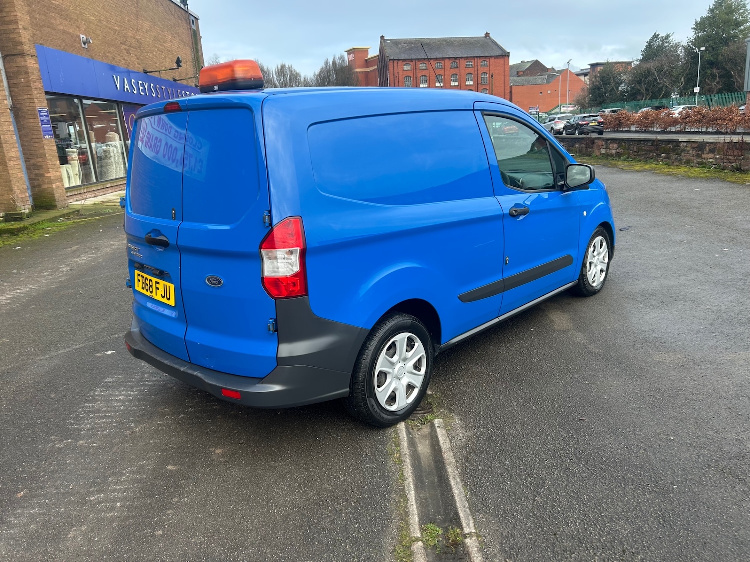 Used Ford Transit Courier 2019 for sale - 77774688: Photo 6