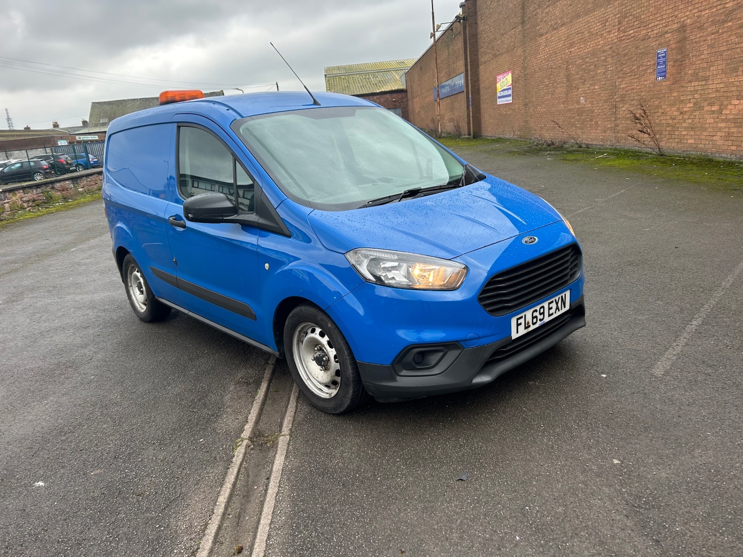 Used Ford Transit Courier 2019 for sale - 77445762: Photo 2